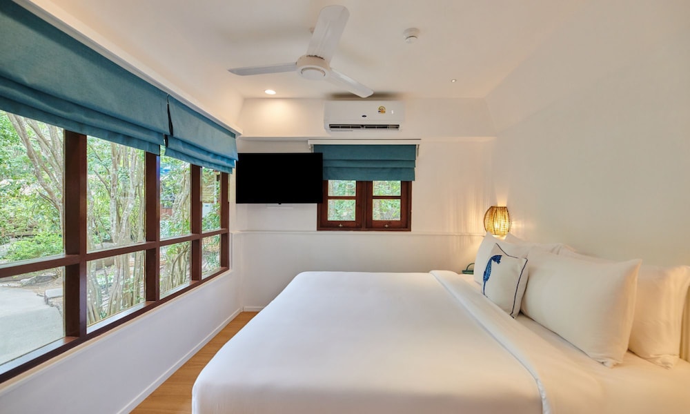 Coral Hut Quad (Two-Bedroom Bungalow) - Photo 4