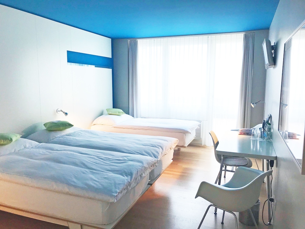 Basic Triple Room, 1 Double Bed With Sofa Bed photo 3