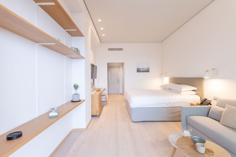 Superior Triple Room, Balcony, Sea View - Photo 1