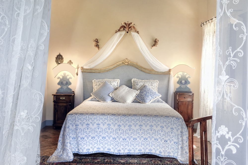 Junior Suite - Photo 11