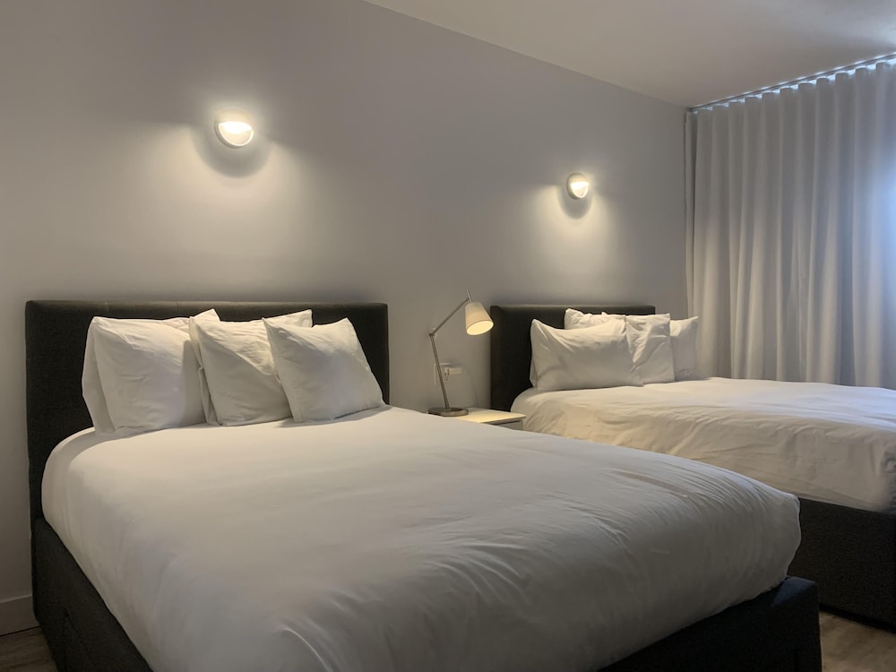 Standard Room, 2 Double Beds, Sea View photo 1