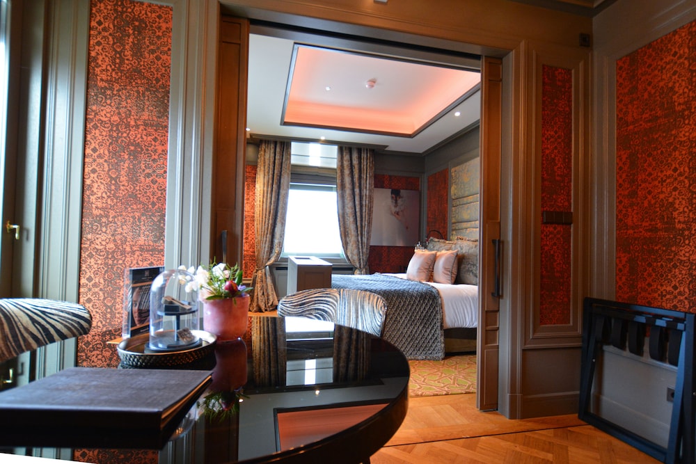 Suite, 1 Bedroom thumbnail 6