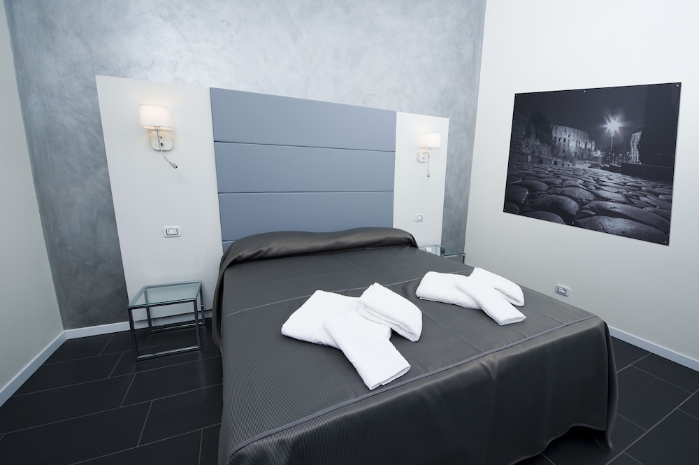 Superior Double or Twin Room photo 3