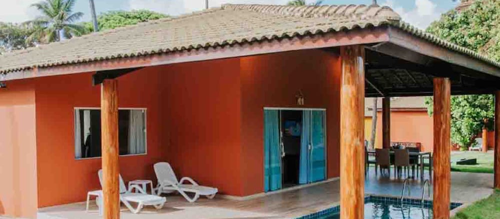 Premium Bungalow photo 1