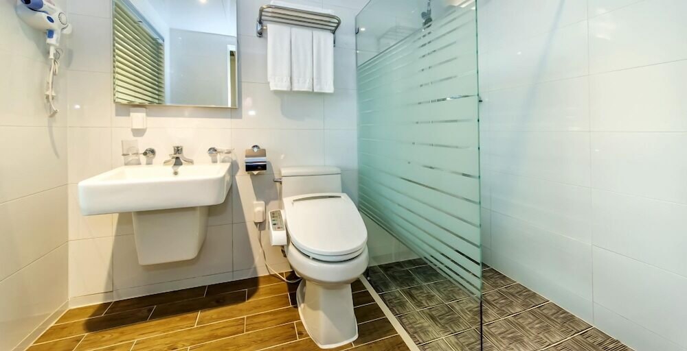 Superior Deluxe Twin Room - Photo 10