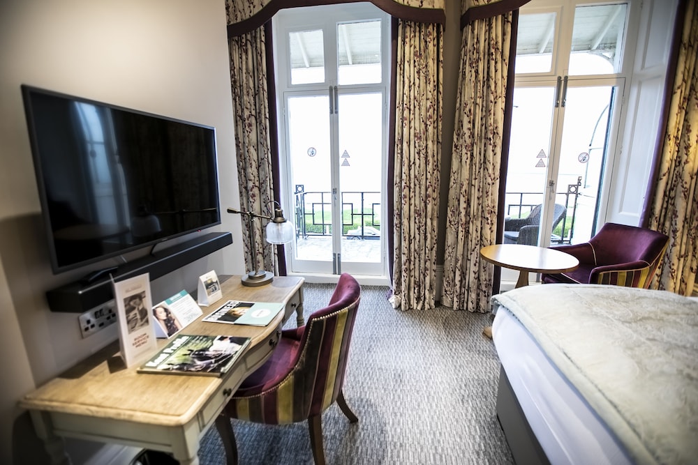 Deluxe Room, 1 Double Bed, Balcony, Sea View - Photo 11