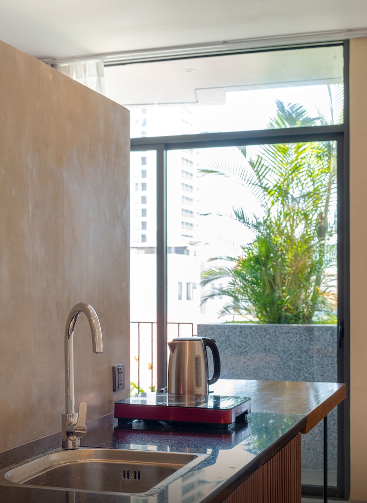City Apartment - Photo 3