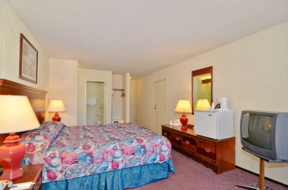 Room, 1 Queen Bed, Accessible, Non Smoking photo 1