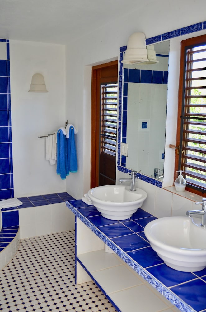 Mangrove Villa, 4 Bedrooms, Private Pool, Ocean View photo 1