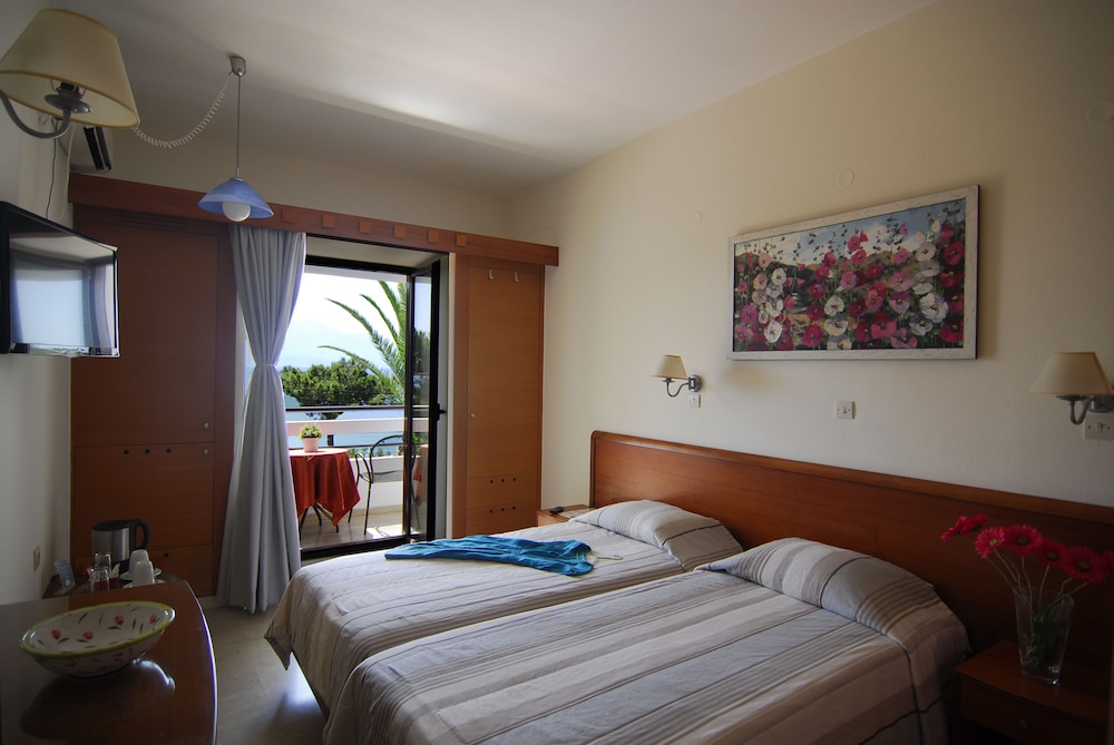 Standard Room, Sea View - Photo 3
