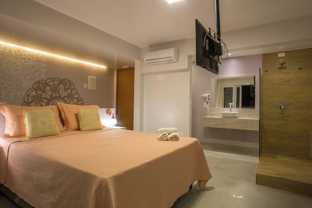 Quarto Duplo Premium com Banheira photo 1