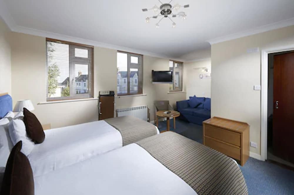 Superior Twin Room photo 2