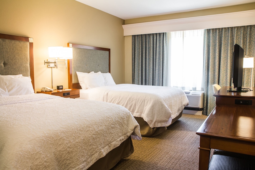 Room, 2 Queen Beds, Accessible, Non Smoking photo 3