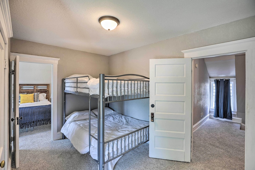 House (4 Bedrooms) photo 2