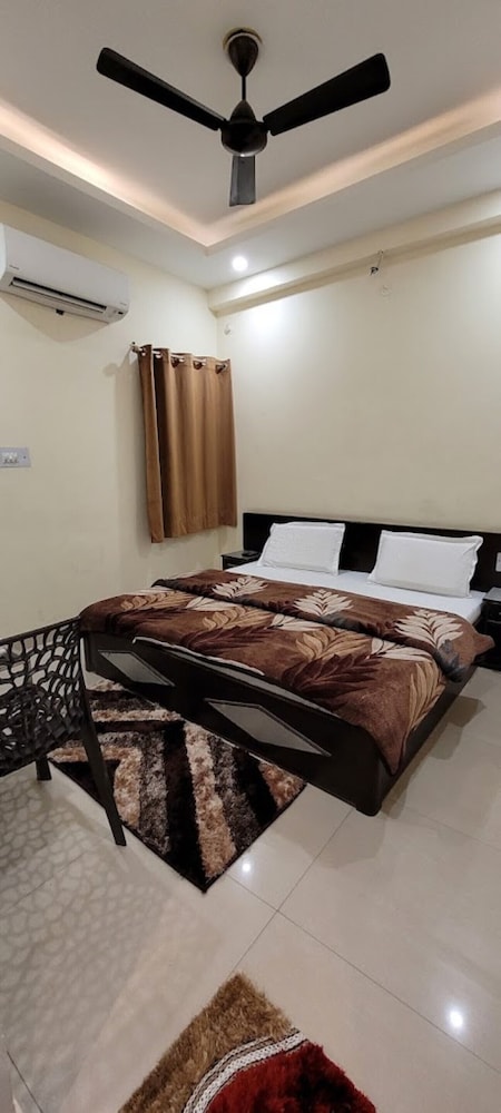 Standard Double Room - Photo 4