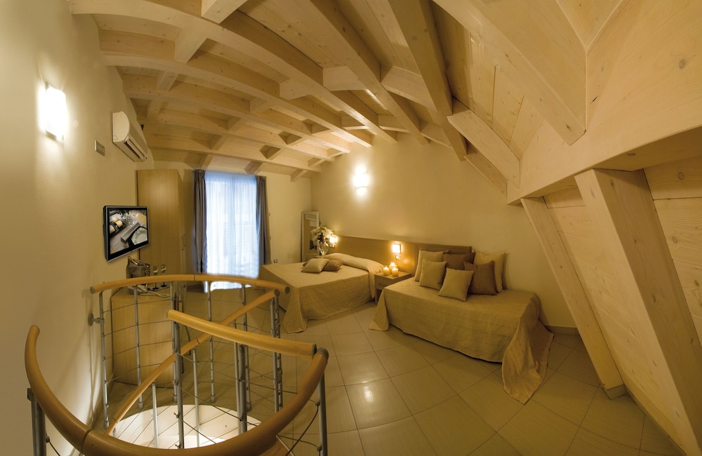 Executive Apartment, Balcony, Garden View photo 1