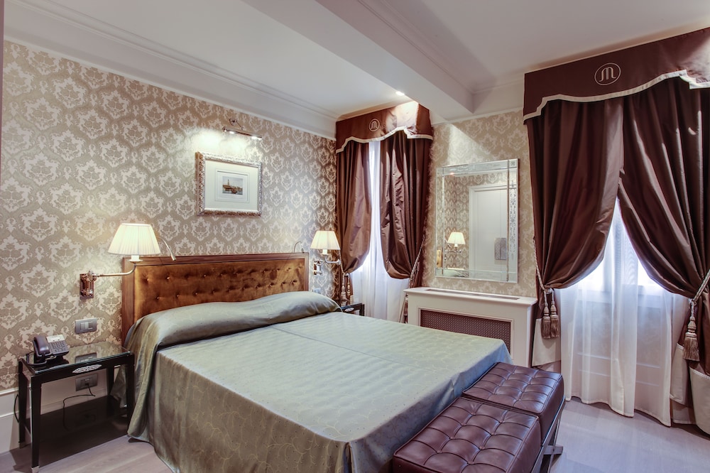 Classic Double or Twin Room, Garden View