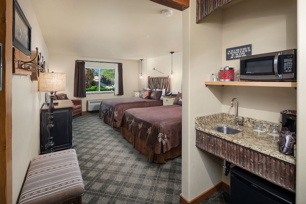 Room, 2 Queen Beds, Accessible (Roll-In Shower) photo 3