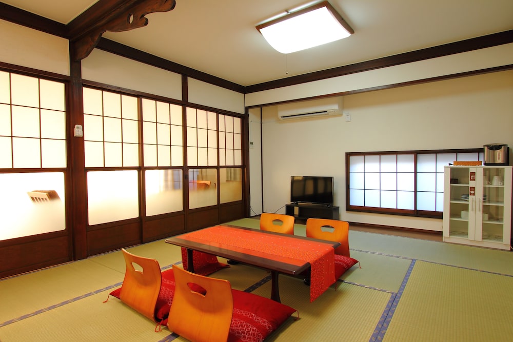 Japanese-Style Room, Annex, with Shared Bathroom photo 2