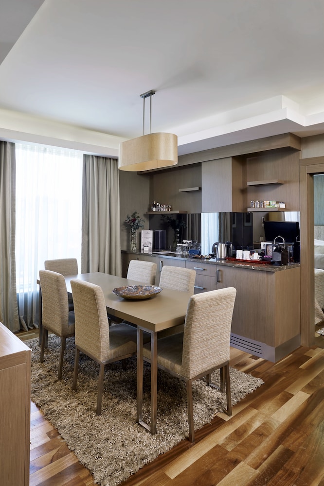 Residential Suite photo 3