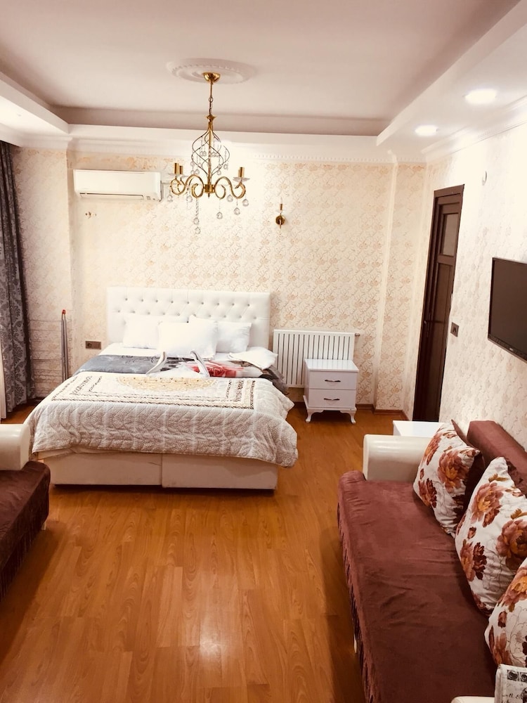 Deluxe Apartment photo 1