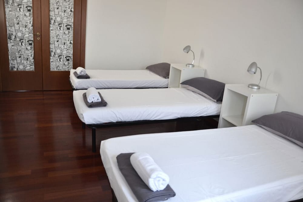Triple Room, Shared Bathroom