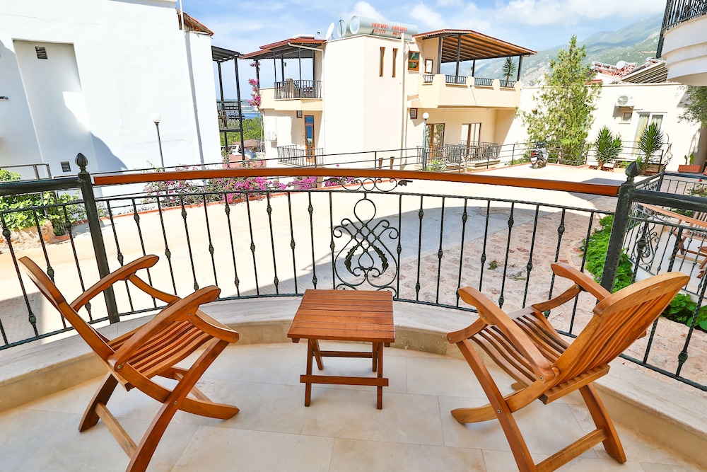 Standard Apartment, 1 Bedroom, Ground Floor photo 3