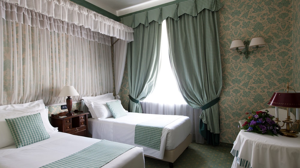 Deluxe Single Room, 1 Large Twin Bed photo 3