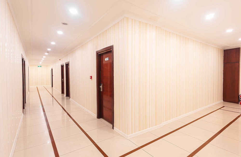 Standard Triple Room, City View photo 2