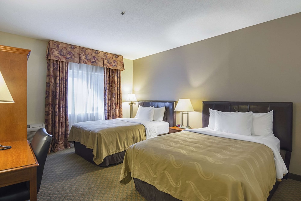 Standard Room, 2 Double Beds, Non Smoking - Photo 6