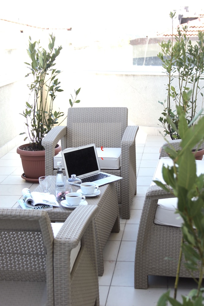 Executive Suite with Terrace photo 3