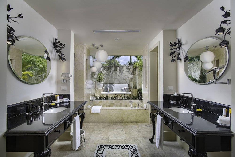 Three Bedroom Royal Villa