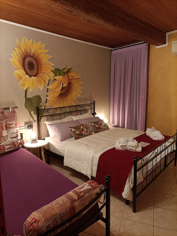 Economy Double Or Twin Room photo 1