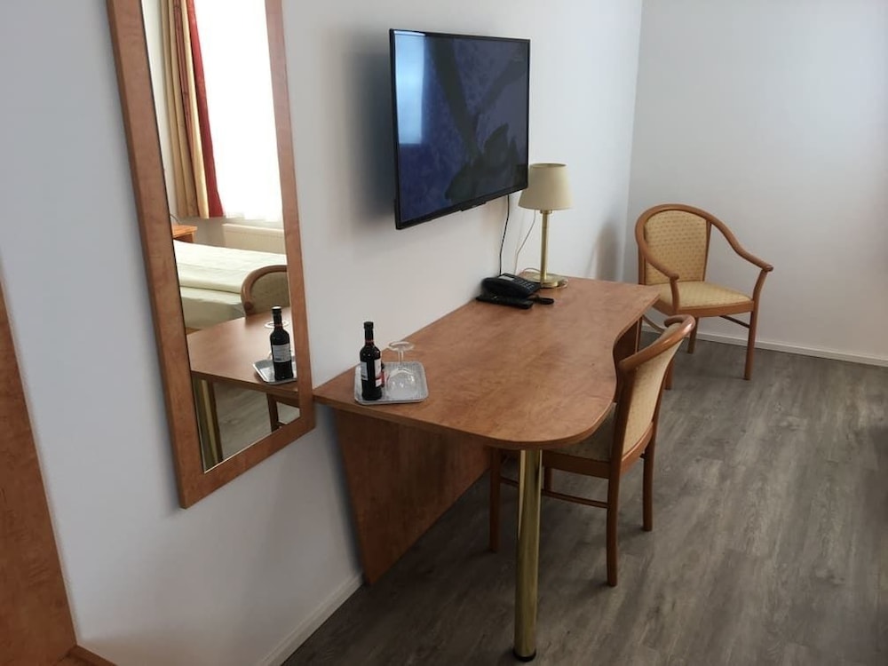 Standard Double Room photo 3