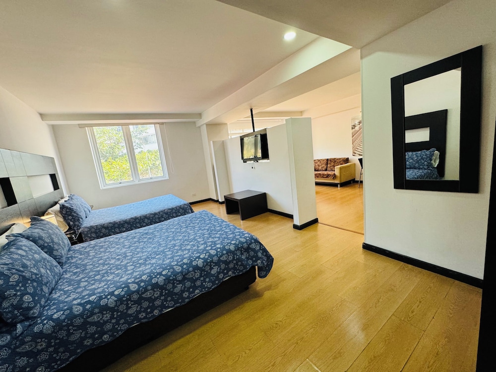 Family Studio Suite photo 3
