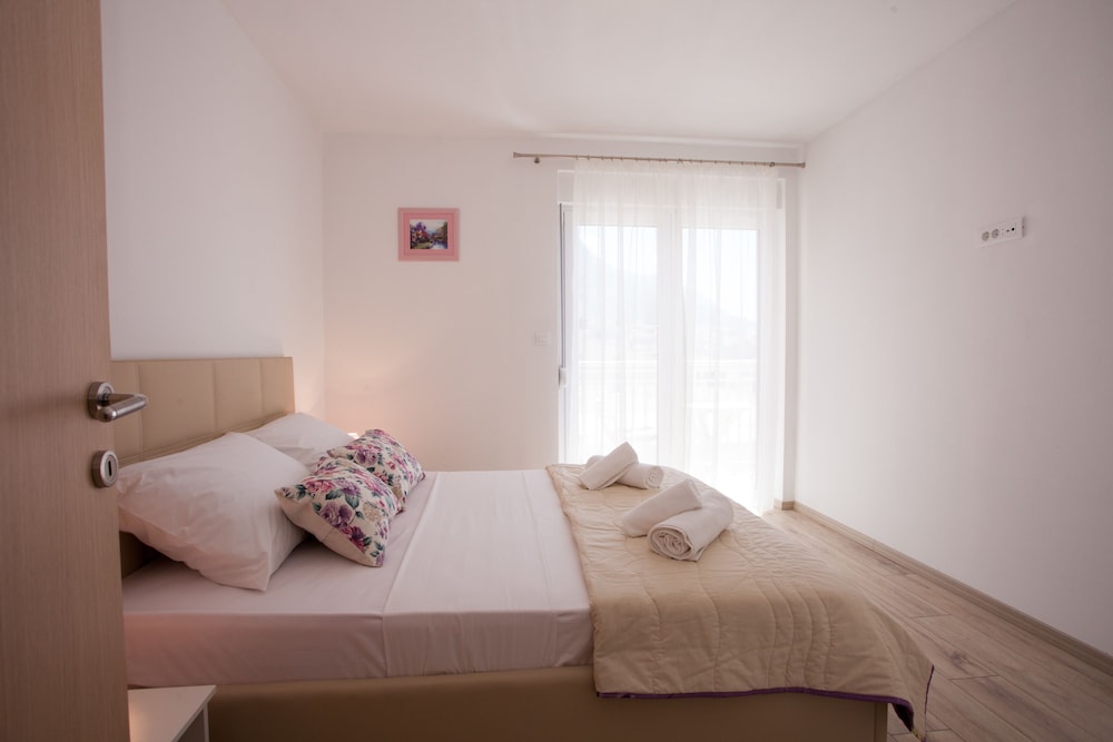 Standard Apartment, Balcony, Sea View (Spring) photo 3