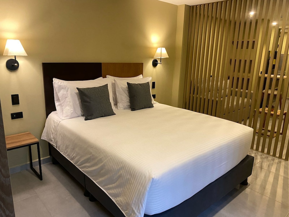 Classic Studio Suite, Courtyard View