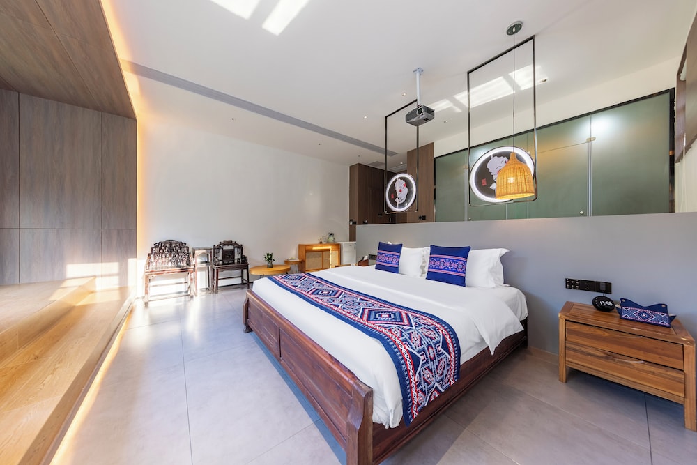Premier Room, 1 Bedroom, Mountain View, Courtyard Area photo 3