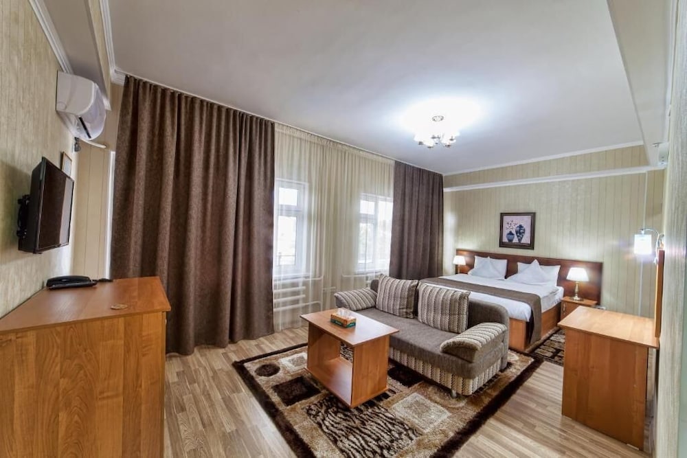 Deluxe Single Room