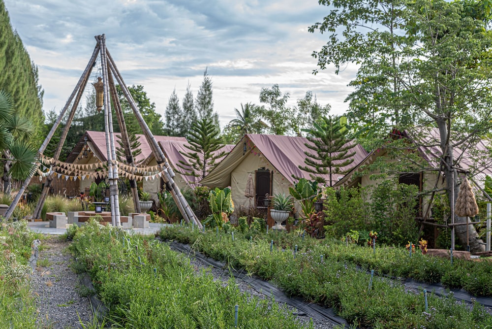 Tent Glamping Villa photo 3