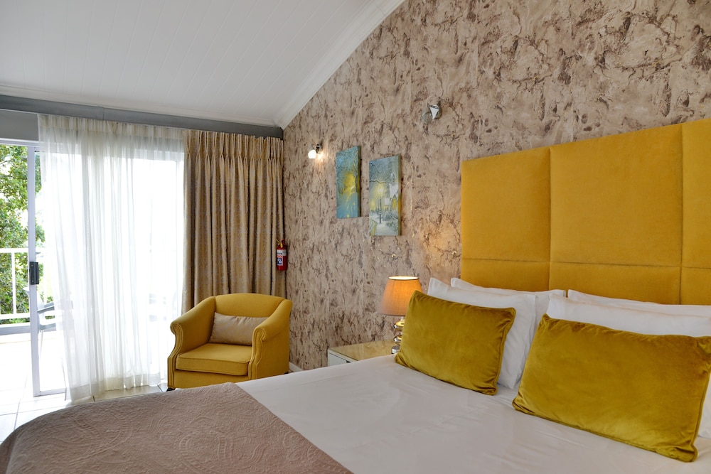 Luxury Room, 1 Queen Bed (Upstairs) - Photo 5
