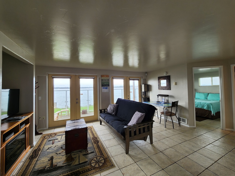 Condo photo 3