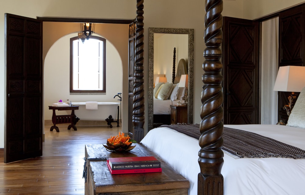 Suite, Tower - Photo 3