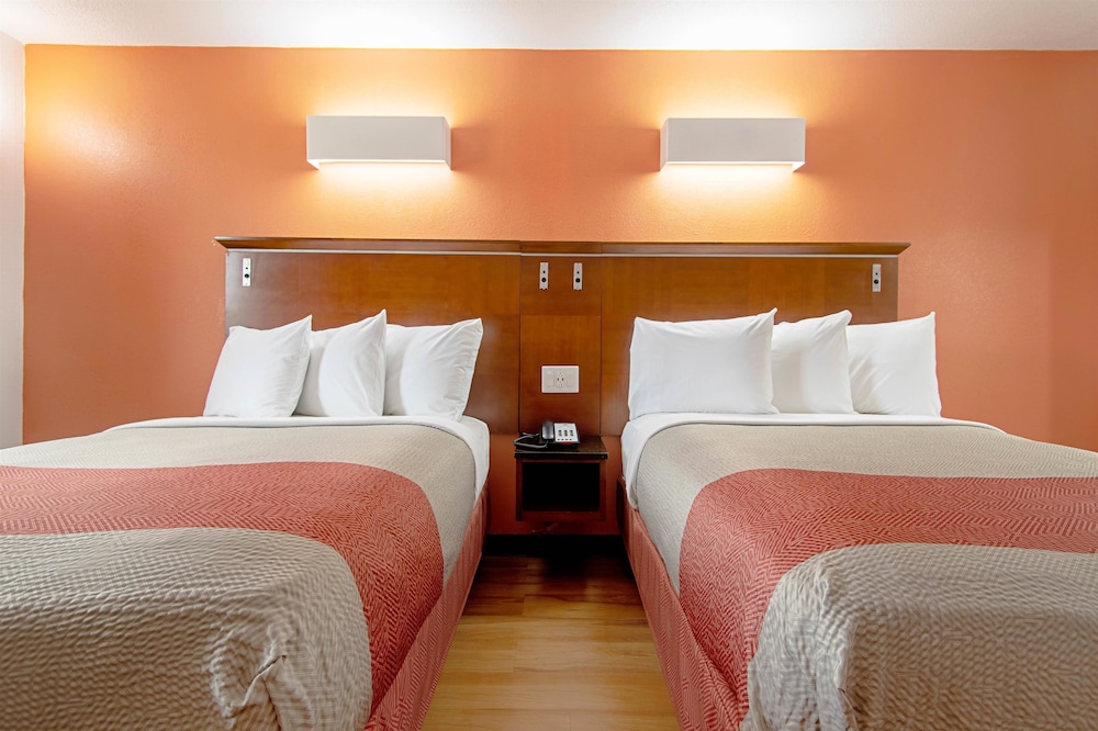 Standard Room, 2 Double Beds, Non Smoking, Refrigerator & Microwave - Photo 12