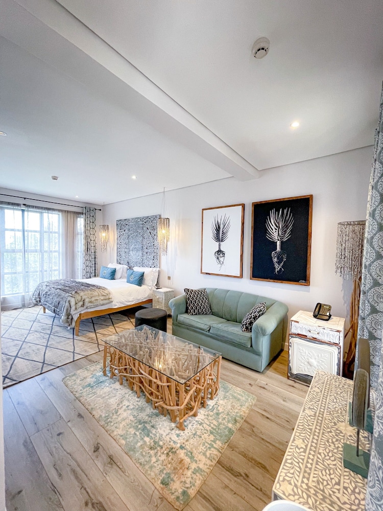 Junior Studio Suite photo 2