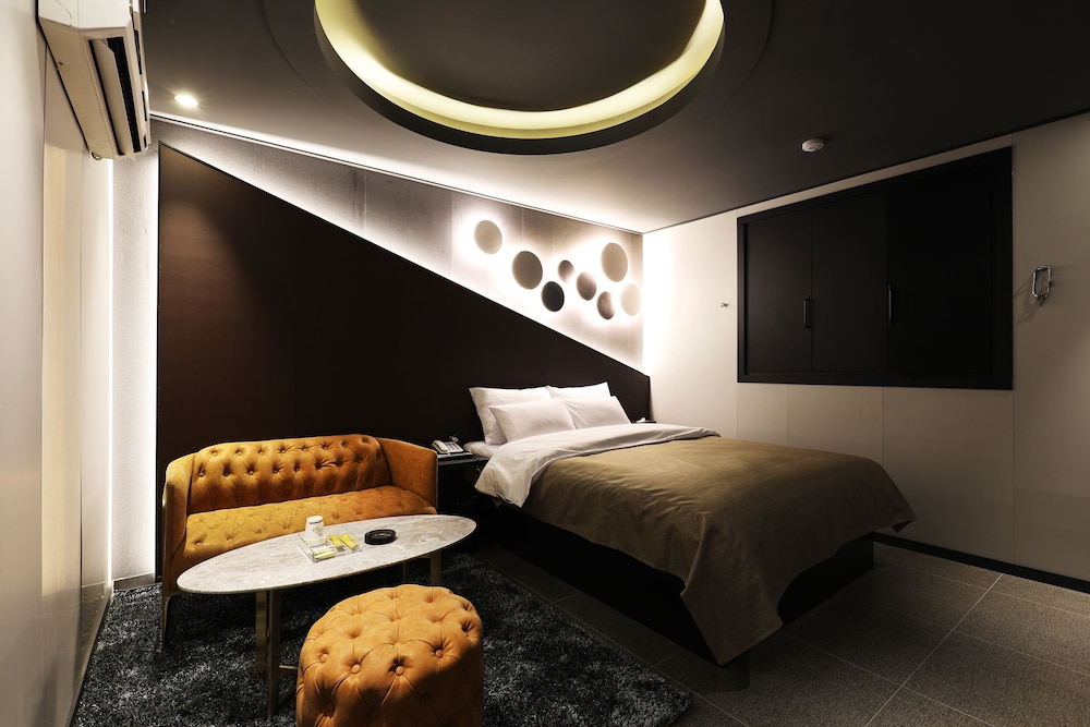 Standard Double Room - Photo 4