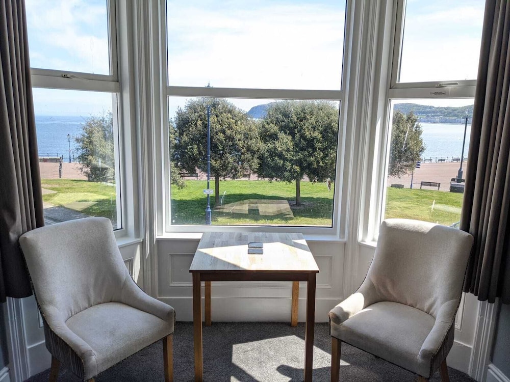 Superior Double or Twin Room, Sea View - Photo 3