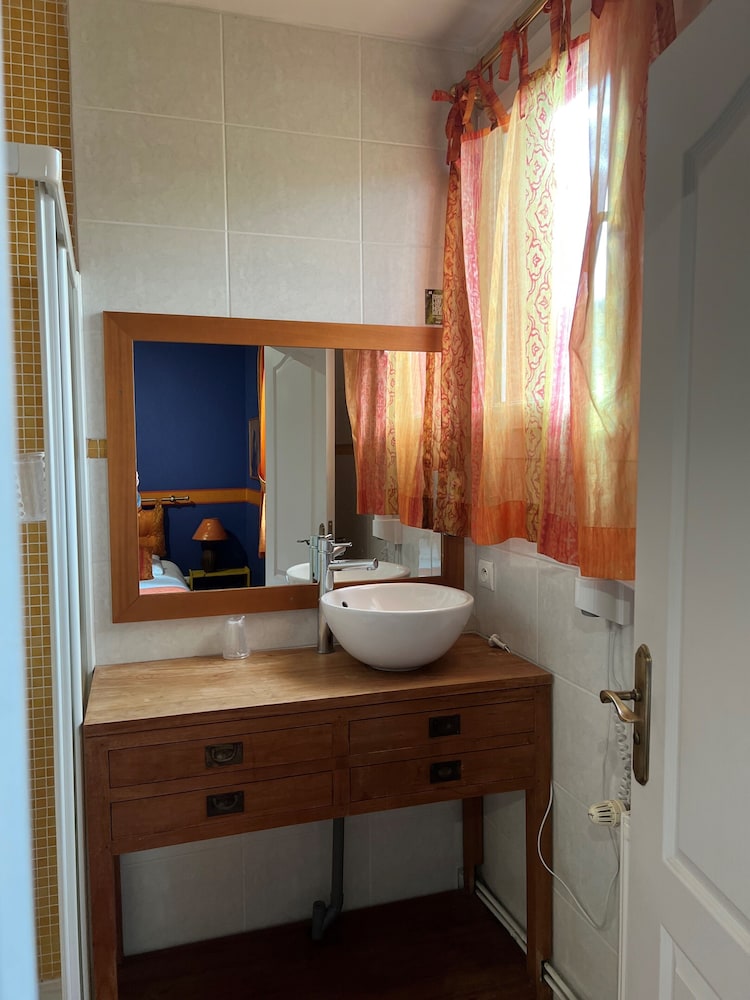 Standard Double Room photo 2