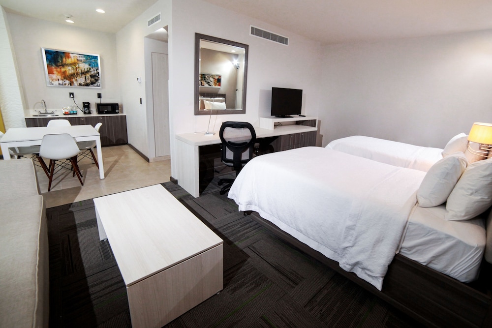 Suite, 2 Twin Beds, Non Smoking photo 3