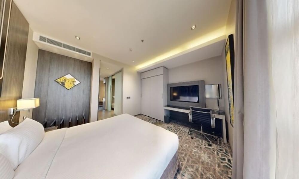 Suite, 1 King Bed